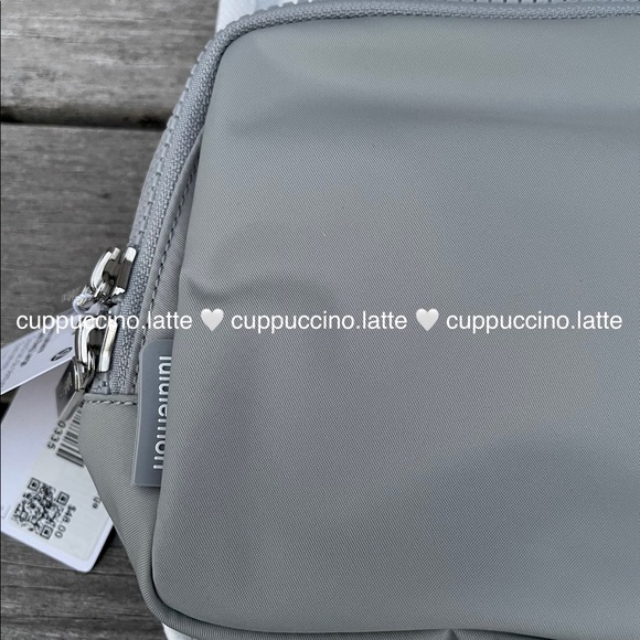 🤍NWT🤍Lululemon Athletica Everywhere Belt Bag Large in ‘Silver Drop’ - Picture 5 of 15
